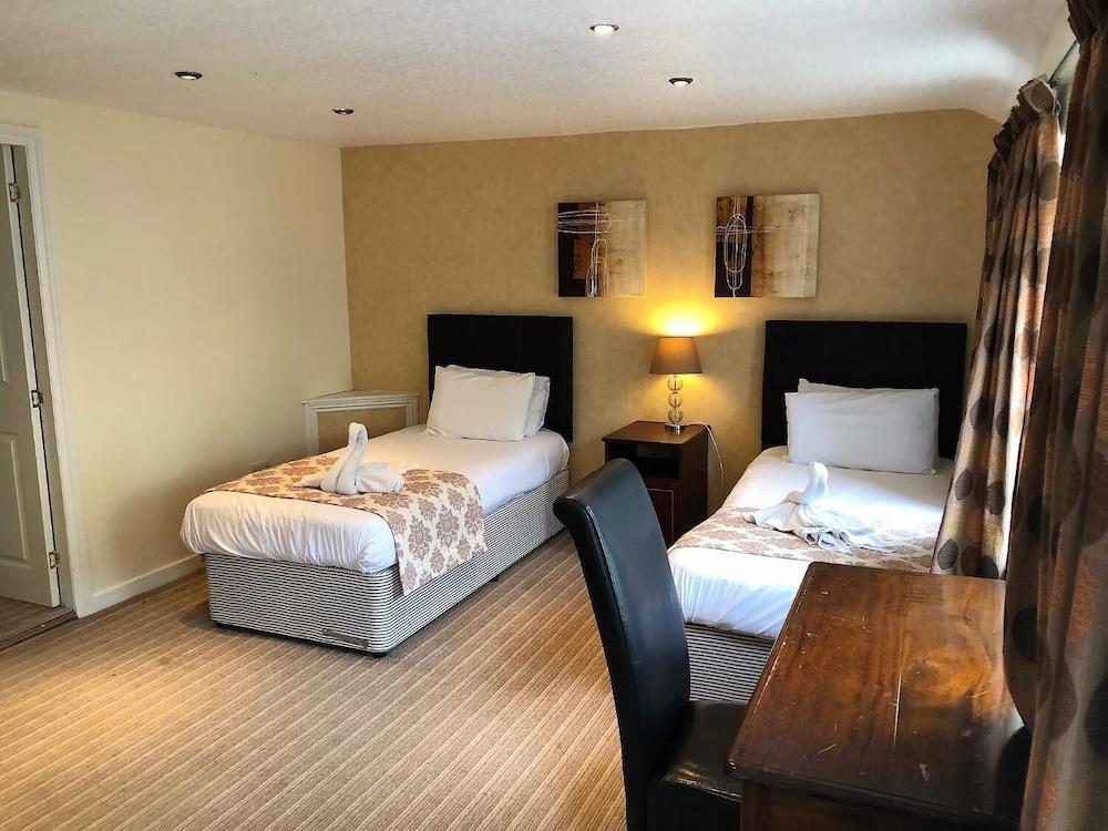 The George Hotel Stansted Airport Bishop's Stortford Exterior foto